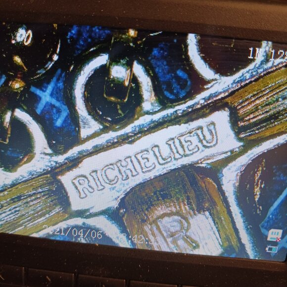 Richelieu Faux Pearl Bracelet - Picture 10 of 10